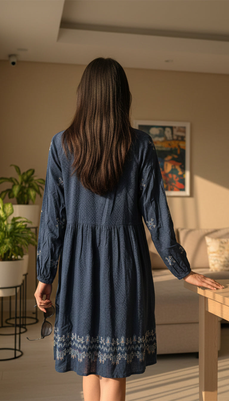 Knox Rose Women's Balloon Long Sleeve Floral Embroidered Dress