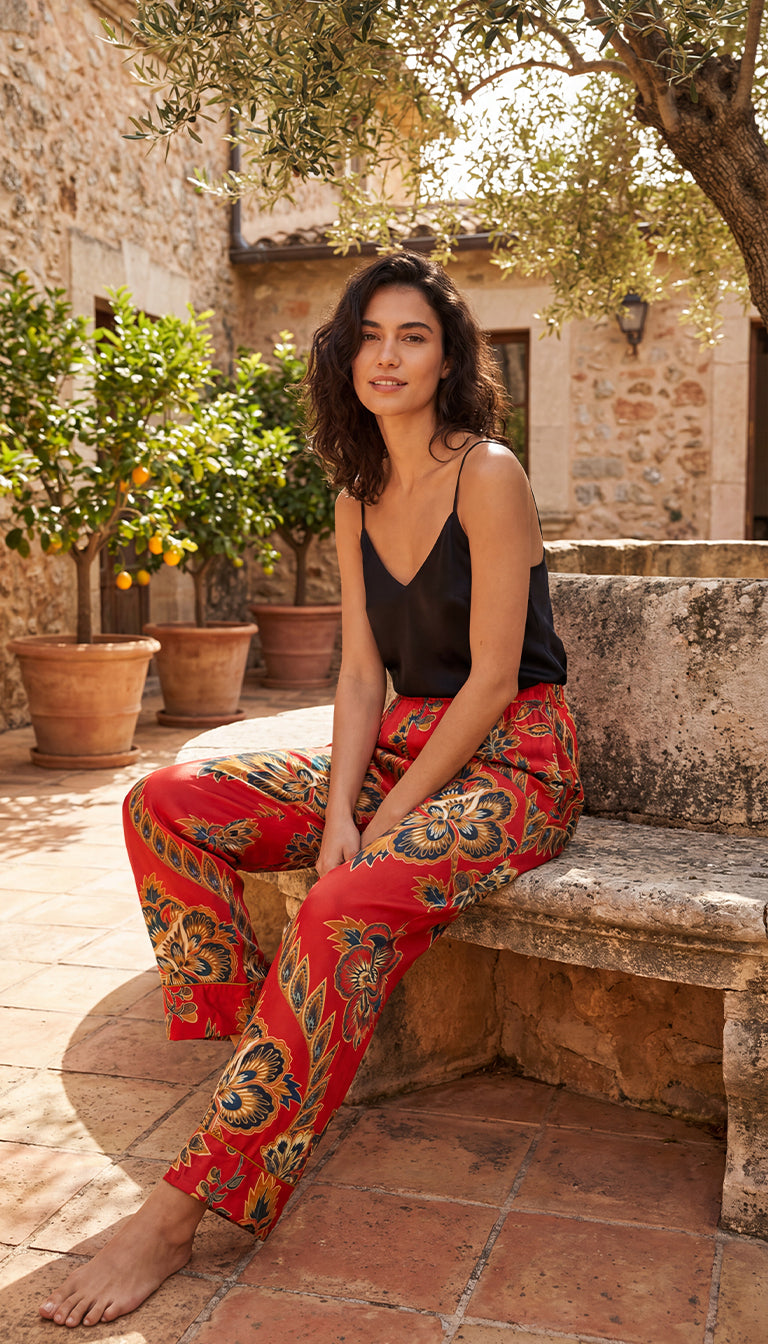 FARM Rio Women's Printed Crepe De Chine Tapered Pants